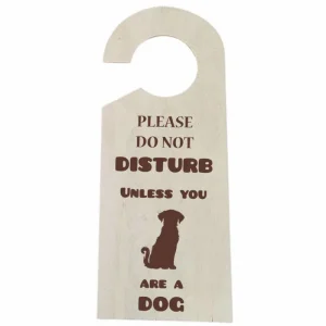 Zittende Hond’ Houten Deurhanger – Do Not Disturb