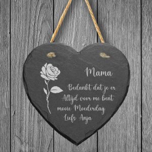 Gepersonaliseerd Leistenen Bord met Roosgravure – Persoonlijk Cadeau