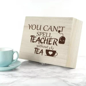 Gepersonaliseerde Theedoos voor Juffen – You Can’t Spell Teacher Without Tea
